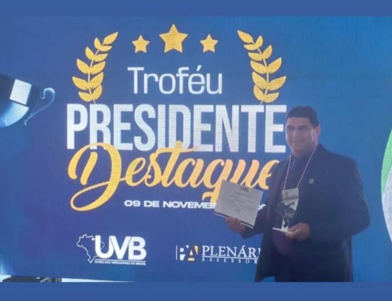 Presidente da câmara de Itaporanga viaja a Brasília para receber o Trofeú Destaque Nacional